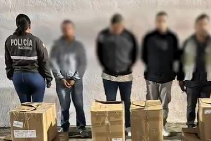 Cuatro implicados en el envío de la droga fueron detenidos.