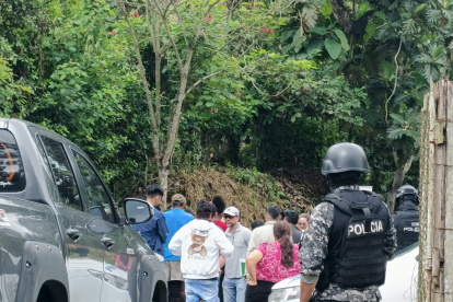 Los afectados dicen que la empresa "simuló" las disculpas públicas.