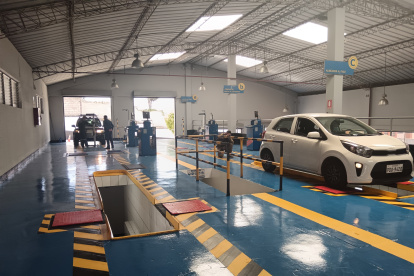 Revisión. Ahora los usuarios pueden realizar la RTV y matriculación en un solo centro de revisión.