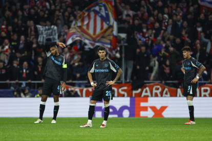 Piero Hincapié marcó su primer gol en esta edición de Champions League.