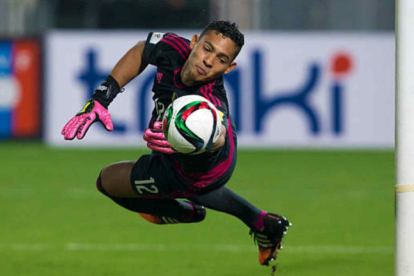 Contreras ha sido internacional con la selección de Venezuela en 6 oportunidades.