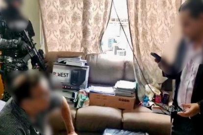 Agentes de Fiscalía y Policía Nacional ejecutaron allanamientos en un centro de rehabilitación y un complejo judicial de Guayaquil, este miércoles 22 de enero.