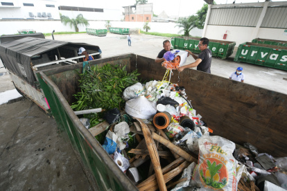 Los centros de acopio habilitados apuntan a evitar que los materiales de construcción, escombros y muebles no sean más colocados en las aceras y parterres de la ciudad.