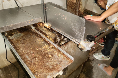 Control. Arcsa sigue encontrando negocios que no cumplen con las normas de limpieza.