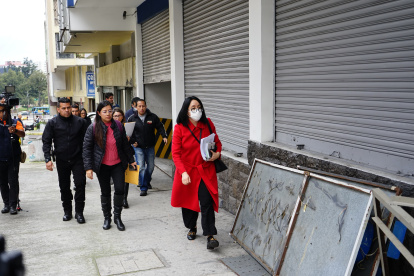 Un equipo de la Fiscalía General ingresa al edificio del Consejo de Participación Ciudadana en dónde al momento se realiza un allanamiento en coordinación con la Policía Nacional.