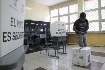 El domingo 9 de febrero, 13"736.315 electores escogerán 151 asambleístas y al binomio presidencial.