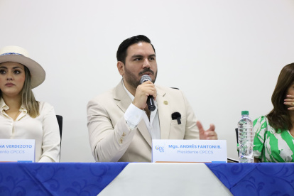El presidente del CPCCS, Andrés Fantoni, en sesión del Pleno.