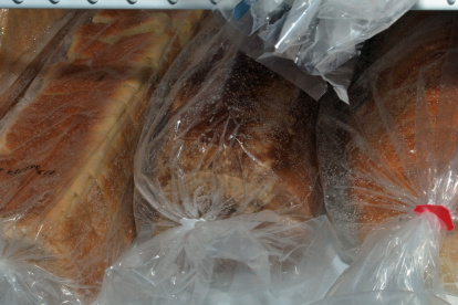 Congelar el pan es un buen hábito para la salud, según nutricionista.