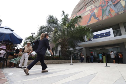 El IESS indica que empezará a pagar las deudas a prestadores externos, tras auditorías.