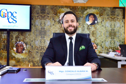 Gonzalo Albán Molestina entra en forma temporal al CPCCS en reemplazo del vocal Augusto Verduga.