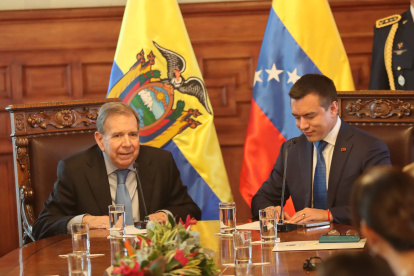 Edmundo González Urrutia se reunió con Daniel Noboa en el palacio de Carondelet, en Quito.