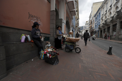 Comercio. Los comerciantes autónomos para vender en las calles deben obtener e Permiso Único de Comercio Autónomo (PUCA)