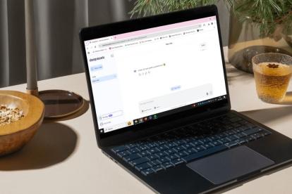 DeepSeek es un modelo de inteligencia artificial desarrollado en China que busca competir con ChatGPT y otras IAs avanzadas.
