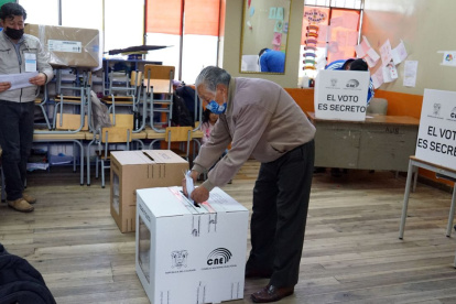 Los adultos mayores forman parte del grupo de ecuatorianos que no están obligados a sufragar.