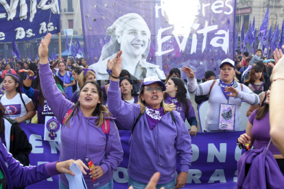 Mujeres participando en una movilización contra la violencia machista, en Buenos Aires (Argentina).