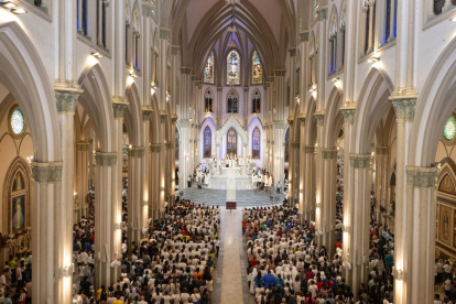Arte. El trabajo del escultor italiano Soro Lenti se observa en los detalles internos de la catedral.