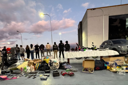 Los detenidos son sospechosos de los delitos como robo, estafa y microtráfico.