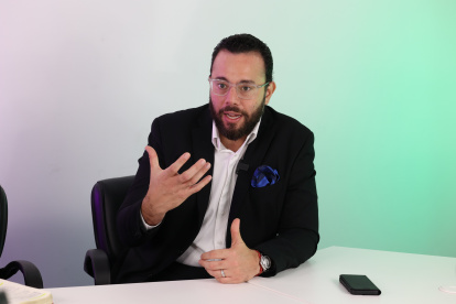 Gonzalo Albán es ingeniero en Gestión Empresarial Internacional y máster en Políticas y Gestión Pública.