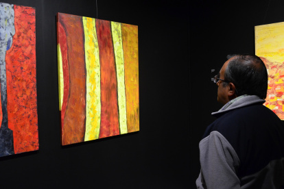 La exposición reúne piezas de la reconocida artista francesa Françoise Limouzin.