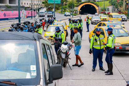 Los agentes de la ATM  realizaron diversos operativos en distintos puntos de la ciudad
