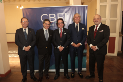 Juan Carlos Cassinelli, José Antonio Vargas, José Luis Iturralde, Luciano Marocchino y Guido Jalil.