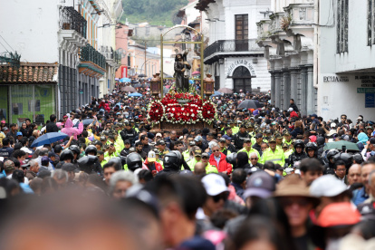 El viernes santo marca un momento de reflexión y recogimiento para la comunidad católica del país.