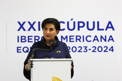 Fotografía de archivo en donde se ve a la ministra de Relaciones Exteriores de Ecuador, Gabriela Sommerfeld.