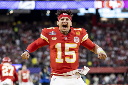 El jugador de los Kansas City Chiefs llega al Súper Bowl tras sumar 3.928 yardas lanzadas y 26 pases de anotación en la temporada regular.
