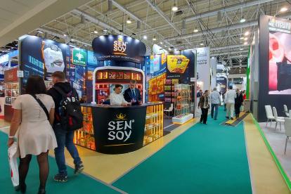 Feria.- Prodexpo, la principal feria de alimentos y bebidas de Rusia, arrancó hoy con la presencia de más de 1.800 invitados de 36 países, la mayoría provenientes de Asia, y una menguada participación europea, que incluye varias empresas españolas. FE/ Fernando Salcines