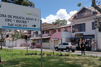 Hecho. Pese a estar a escasos metros de una Unidad de Policía Comunitaria, delincuentes ingresaron y robaron en un local del barrio.