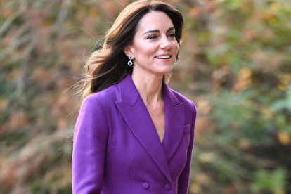 Kate Middleton rompe el protocolo por una niña