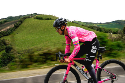 Richard Carapaz cumplió en el país la primera parte de su preparación.