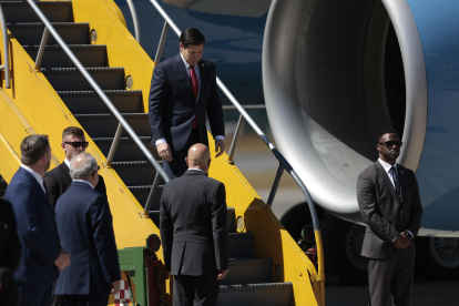 El secretario de Estado de los Estados Unidos, Marco Rubio, llega a la sede de la Fuerza Aérea de Guatemala para reunirse en una reunión privada con el presidente guatemalteco Bernardo Arévalo de León este martes.