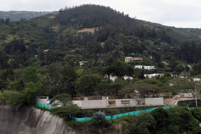 El primer asentamiento humano del Ecuador se ubicó en el Ilaló hace 10.000 o 12 mil años.