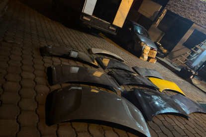 La Policía allanó seis viviendas que presuntamente eran utilizadas para el almacenamiento y venta de autopartes