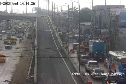 El paso a desnivel en la avenida Juan Tanca Marengo será abierto al tránsito este viernes 7 de febrero.