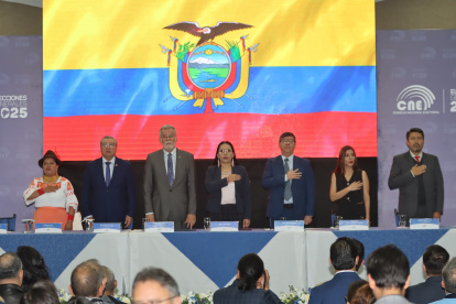 El CNE inició las elecciones generales 2025 con el voto de las personas privadas de libertad del país.