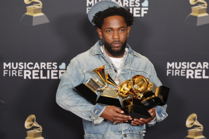 Kendrick Lamar ganó cinco premios Grammy con su canción "Not like us".