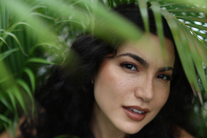 La cantautora guayaquileña Shalom Mendieta ya ha compartido en vivo con sus seguidores los temas que formarán parte de su nuevo EP.