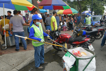 Los trabajadores realizaron la respectiva recolección de desechos