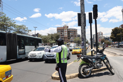 Referencial.  Se llevará a cabo la reprogramación del sistema en 140 intersecciones semafóricas con alta carga vehicular,