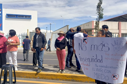 INSEGURIDAD. Habitantes de La Estación se manifestaron para exigir la apertura de una nueva unidad policial.