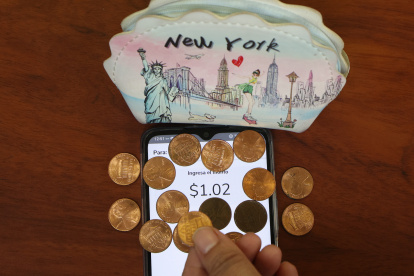 Monedas. Los centavos de dólar que circulan en Ecuador.