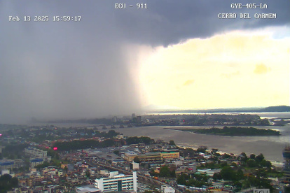 Fuerte lluvia se registra este 13 de febrero.