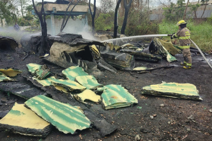 Escenario. La emergencia fue atendida por el Cuerpo de Bomberos.