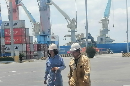 La actividad comercial en el Puerto Marítimo de Guayaquil.
