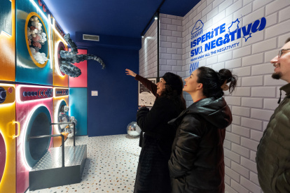 agreb. El museo ofrece zonas interactivas y una parte educativa que presenta la historia del humor desde la antigüedad hasta los tiempos modernos.