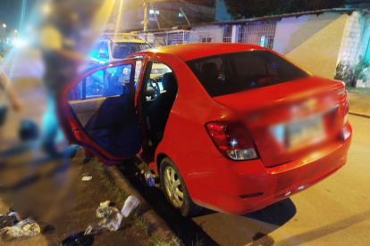 Hecho.  Persecución policial culmina en arresto tras disparos