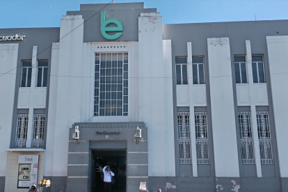 Una de las agencias de BanEcuador en el pais.