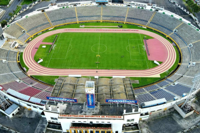 De acuerdo con los registros el estadio tomó tres años en ser construido hasta que fue inaugurado en el 25 de noviembre de 1951. Aquí Ecuador clasificó a su primer Mundial.